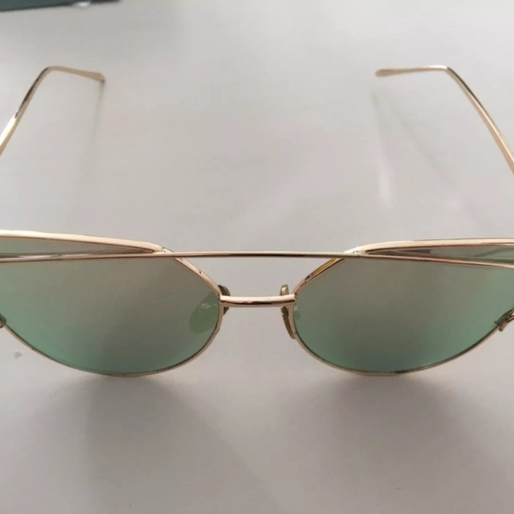 ๐โจ Pink Mirrored Sunglasses - Picture 4 of 12